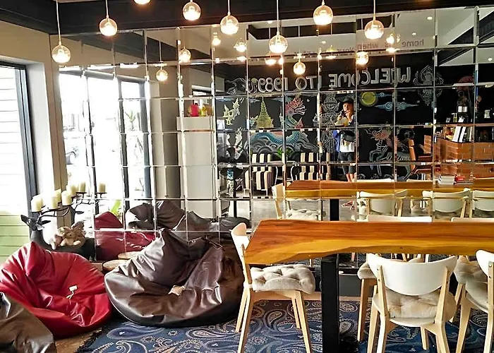 Hotel 1989 & Cafe 2*